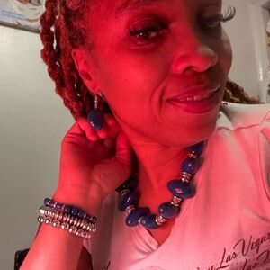 Meet your Posher, Constance